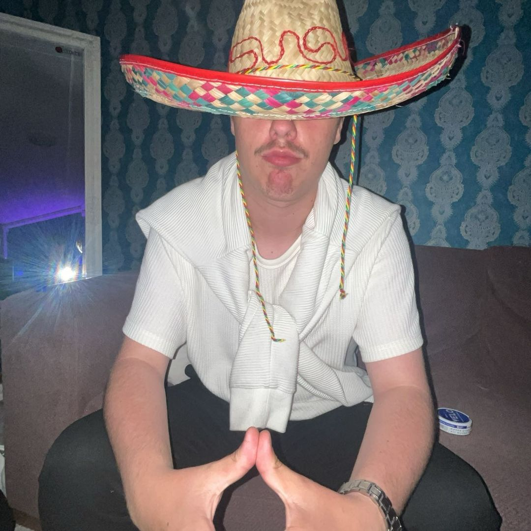 Max profile picture